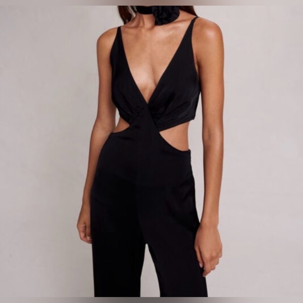 NWT Maje Black Cutout Jumpsuit with flower choker set - Picture 4 of 4